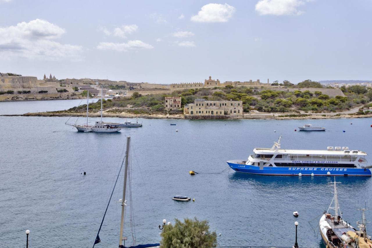 Bastions Seaview Apartments And Duplex Penthouse In Sliema By Shortletsmalta Exteriör bild